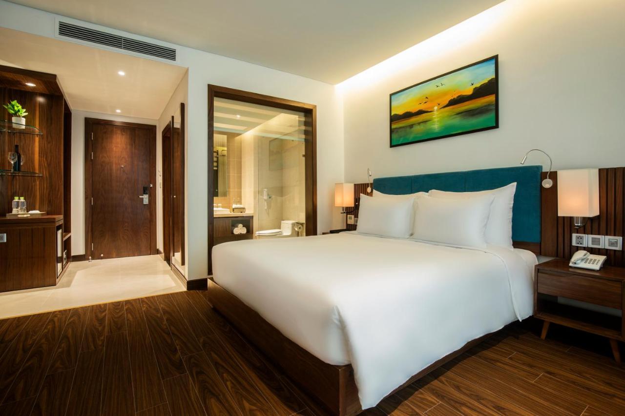 Maximilan Danang Beach Hotel Exteriér fotografie